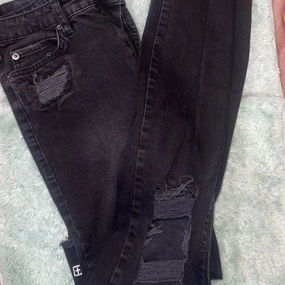 Ksubi Ripped Jeans - Picture 5 of 10